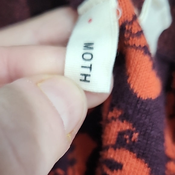 Moth Black and Orange Damask Pencil Skirt - Picture 2 of 3